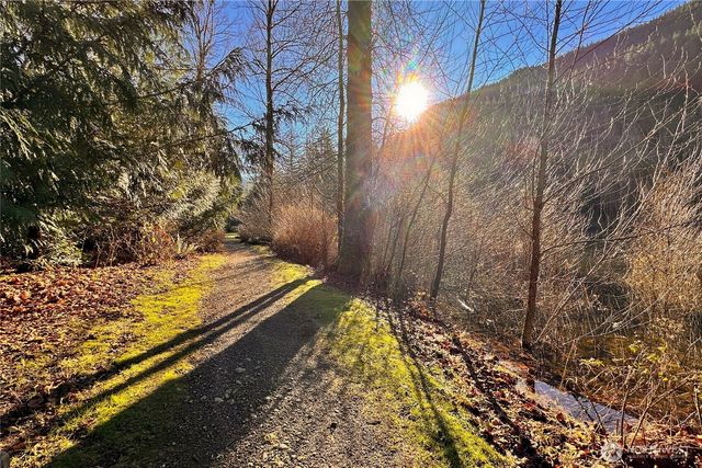 16811 423rd Place SE, North Bend, WA 98045