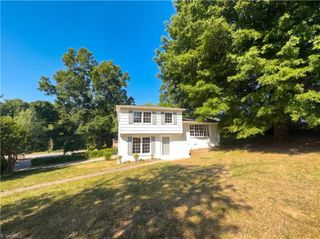 801 Daleview Court, Greensboro, NC 27406