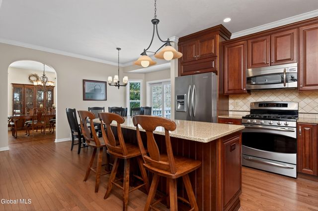 23 Marcel Road, Halfmoon, NY 12065