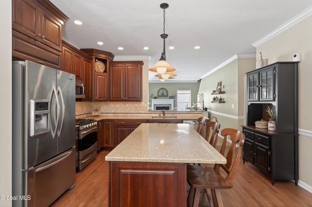 23 Marcel Road, Halfmoon, NY 12065