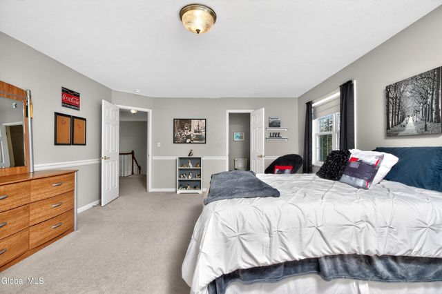 23 Marcel Road, Halfmoon, NY 12065