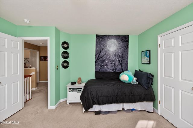 23 Marcel Road, Halfmoon, NY 12065