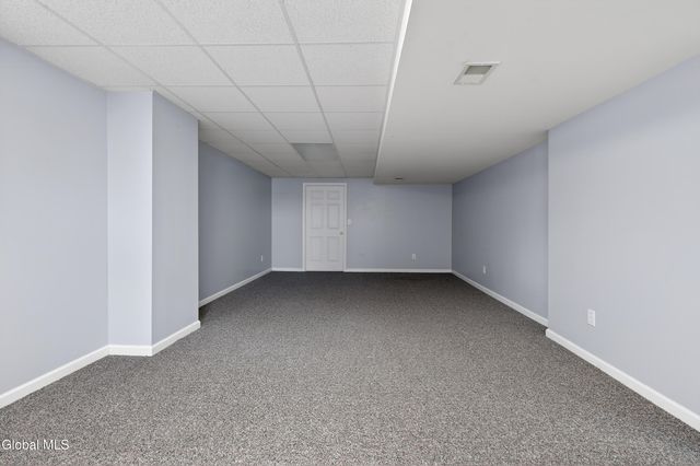 23 Marcel Road, Halfmoon, NY 12065