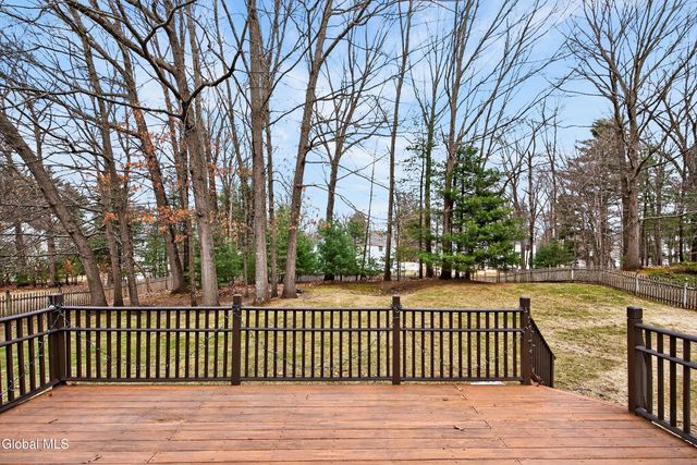 23 Marcel Road, Halfmoon, NY 12065