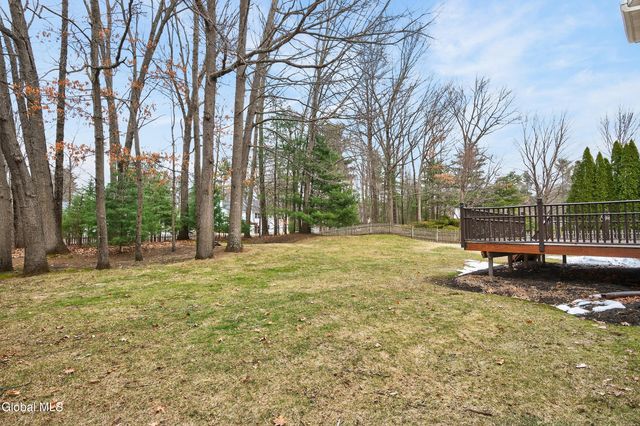 23 Marcel Road, Halfmoon, NY 12065