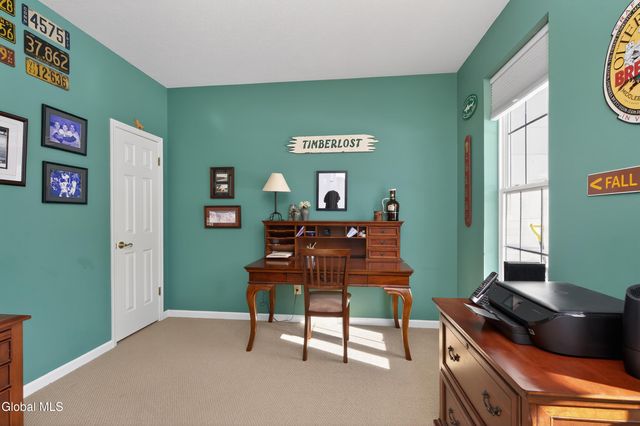 23 Marcel Road, Halfmoon, NY 12065