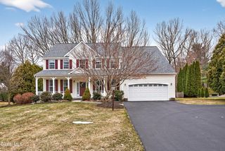 23 Marcel Road, Halfmoon, NY 12065