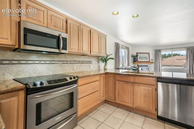 92 Luxury Lane, Colorado Springs, CO 80921