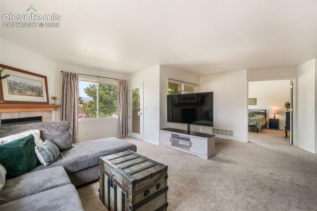 92 Luxury Lane, Colorado Springs, CO 80921