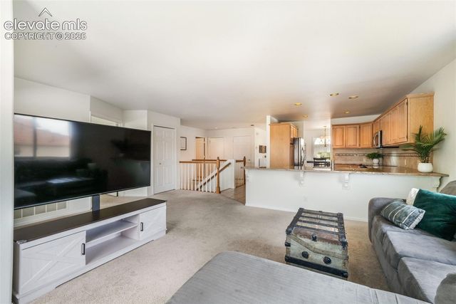 92 Luxury Lane, Colorado Springs, CO 80921