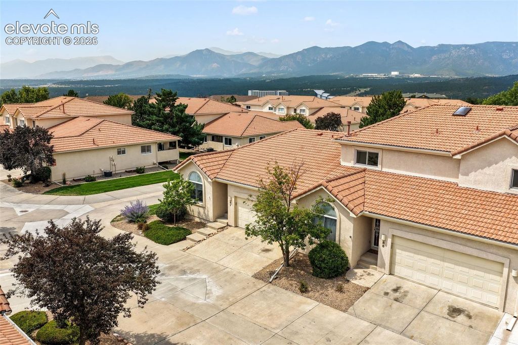 92 Luxury Lane, Colorado Springs, CO 80921 — photo 2