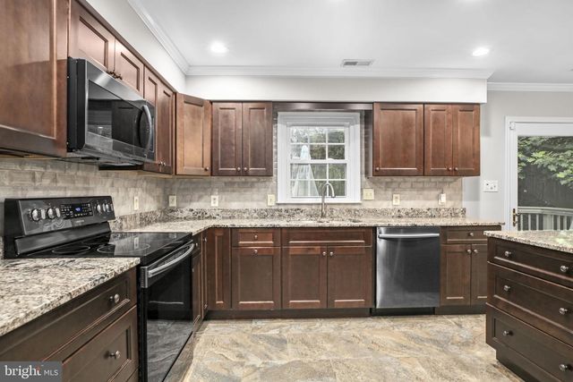 2409 HARPOON DR, Stafford, VA 22554