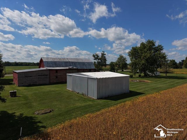5634 W Dunbar Road, Raisinville Twp, MI 48161