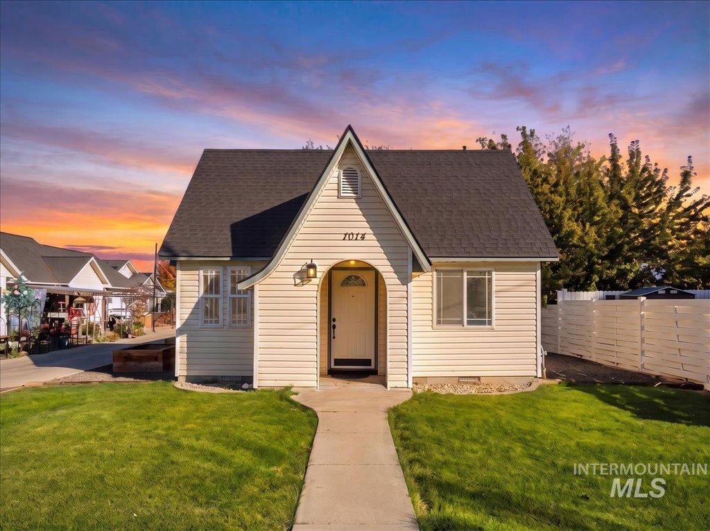1014 E Main, Emmett, ID 83617 photo 2