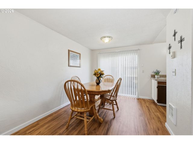 1943 W 17TH Ave A, Eugene, OR 97402