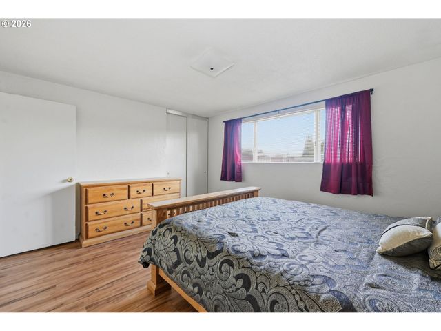 1943 W 17TH Ave A, Eugene, OR 97402