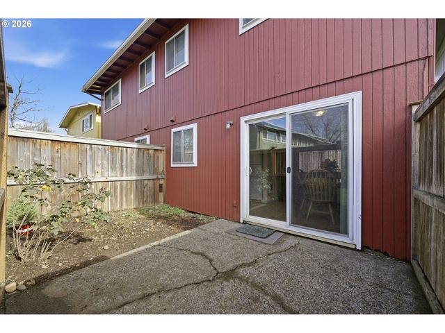 1943 W 17TH Ave A, Eugene, OR 97402