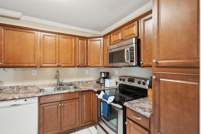 2700 Cameron Boulevard, Isle Of Palms, SC 29451