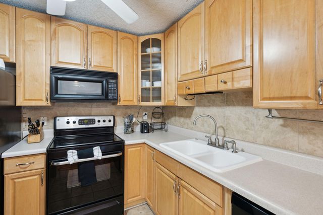 2700 Cameron Boulevard, Isle Of Palms, SC 29451