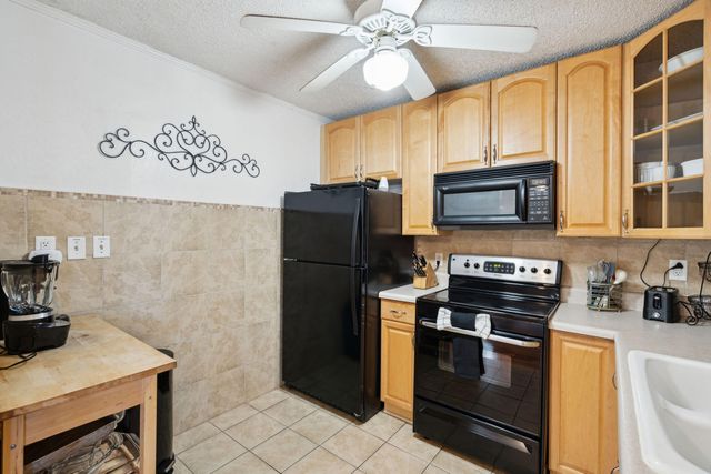 2700 Cameron Boulevard, Isle Of Palms, SC 29451