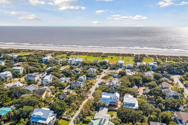 2700 Cameron Boulevard, Isle Of Palms, SC 29451