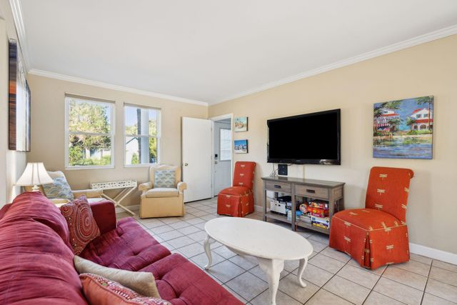 2700 Cameron Boulevard, Isle Of Palms, SC 29451
