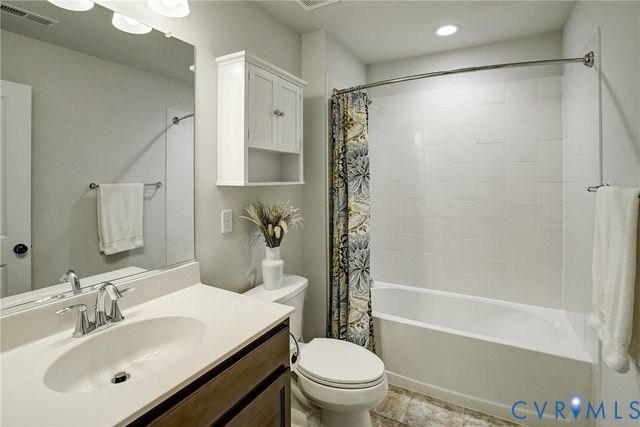 12387 S Readers Cir, Manakin Sabot, VA 23103