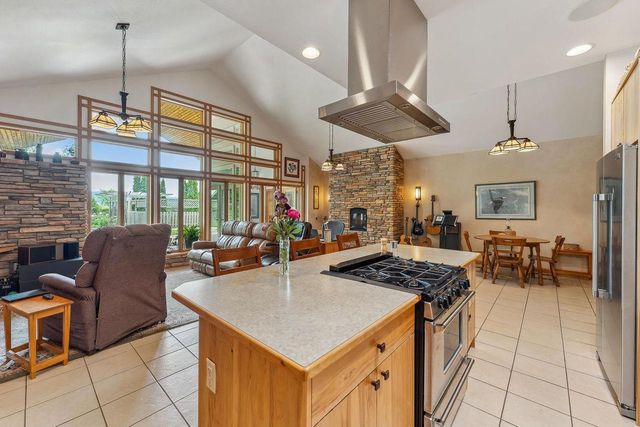 30440 Cty Rd W, Elroy, WI 53929