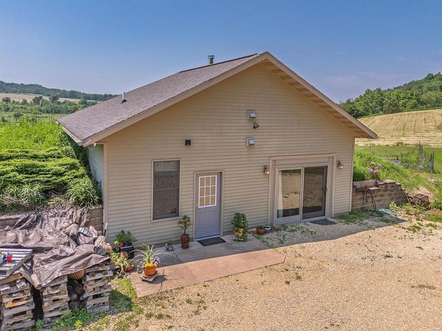 30440 Cty Rd W, Elroy, WI 53929