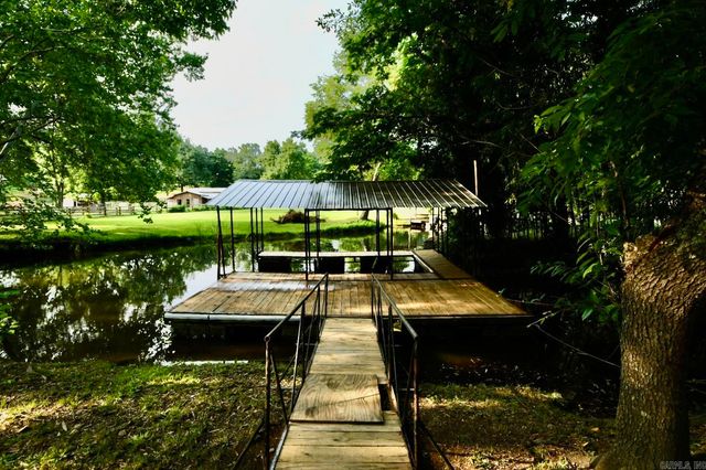 388 Grandstaff Dr, Hot Springs, AR 71913