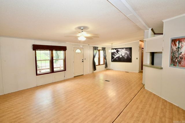 388 Grandstaff Dr, Hot Springs, AR 71913