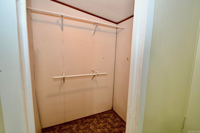 388 Grandstaff Dr, Hot Springs, AR 71913