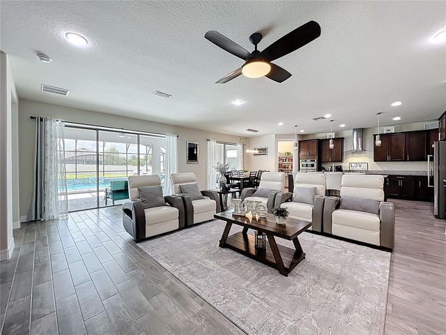 15084 CUDDY COURT, Orlando, FL 32820