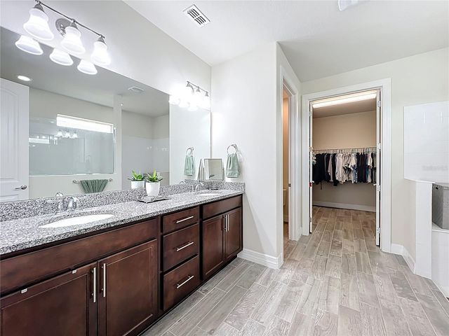 15084 CUDDY COURT, Orlando, FL 32820