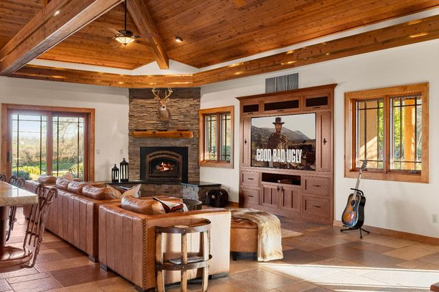 5630 Grazing Hill Rd, Shingle Springs, CA 95682