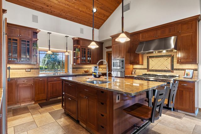 5630 Grazing Hill Rd, Shingle Springs, CA 95682