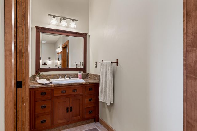 5630 Grazing Hill Rd, Shingle Springs, CA 95682