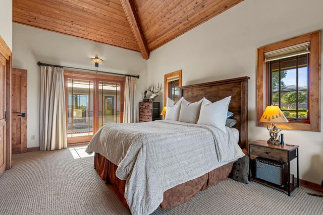 5630 Grazing Hill Rd, Shingle Springs, CA 95682