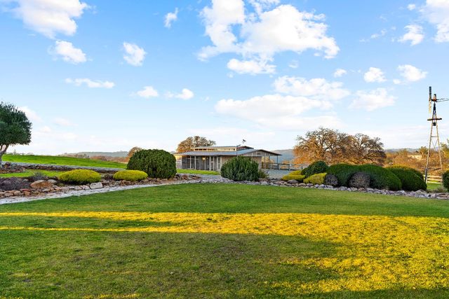 5630 Grazing Hill Rd, Shingle Springs, CA 95682