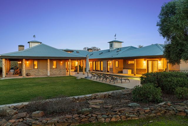 5630 Grazing Hill Rd, Shingle Springs, CA 95682