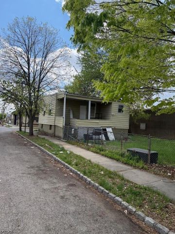 37 Columbus St, Bloomfield Twp., NJ 07003