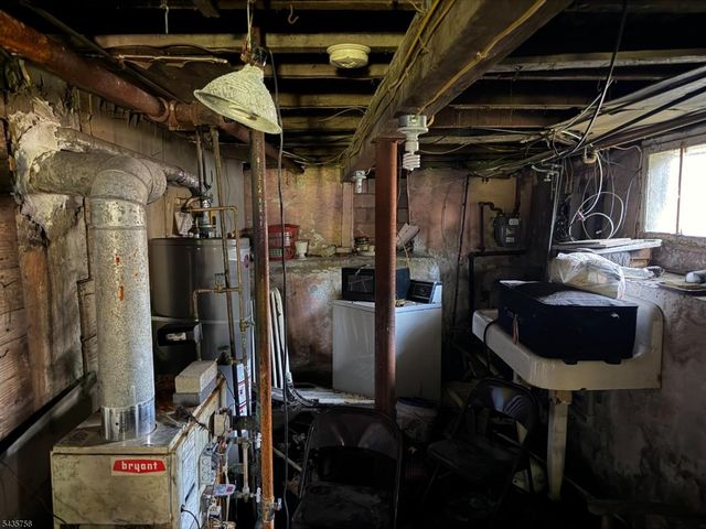 37 Columbus St, Bloomfield Twp., NJ 07003