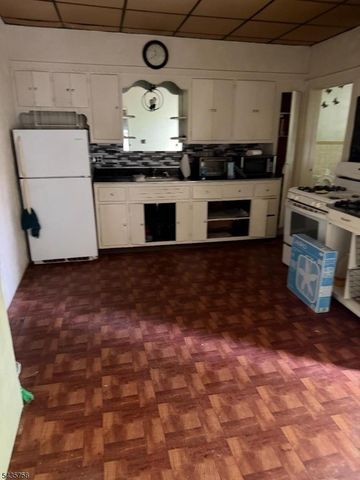 37 Columbus St, Bloomfield Twp., NJ 07003