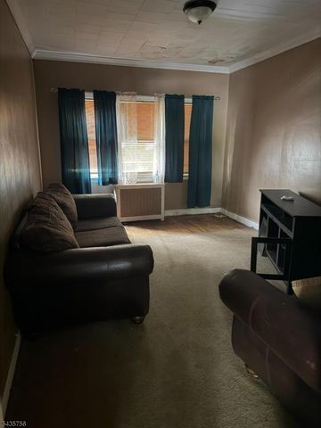 37 Columbus St, Bloomfield Twp., NJ 07003