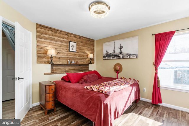 4207 LAKEVIEW PKWY, Locust Grove, VA 22508