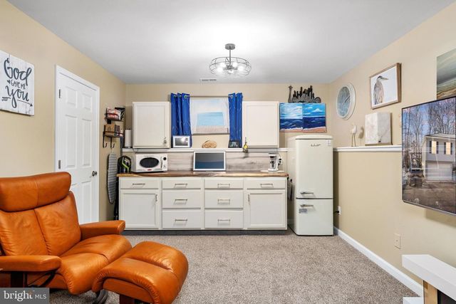 4207 LAKEVIEW PKWY, Locust Grove, VA 22508