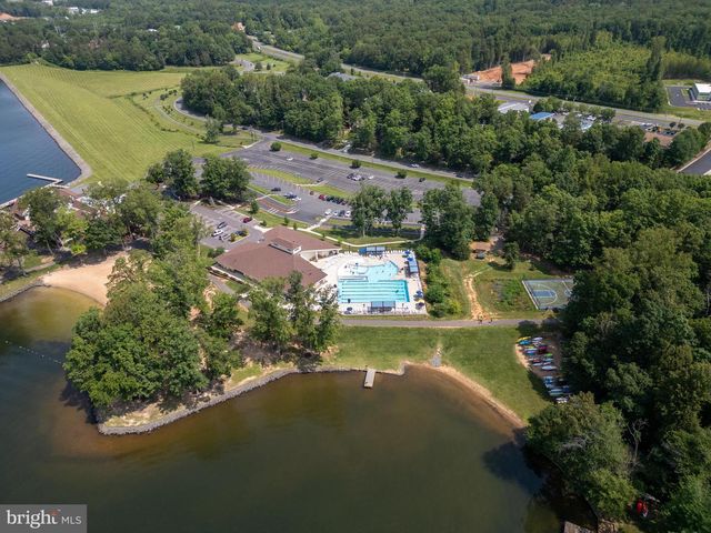 4207 LAKEVIEW PKWY, Locust Grove, VA 22508