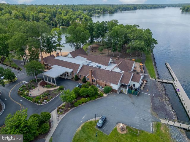 4207 LAKEVIEW PKWY, Locust Grove, VA 22508