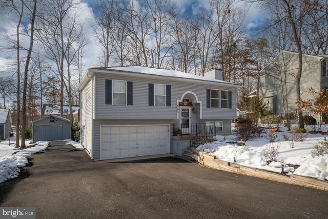 4207 LAKEVIEW PKWY, Locust Grove, VA 22508