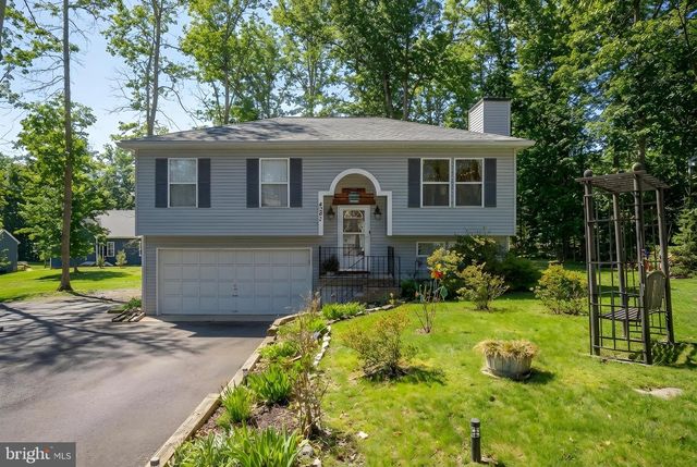 4207 LAKEVIEW PKWY, Locust Grove, VA 22508